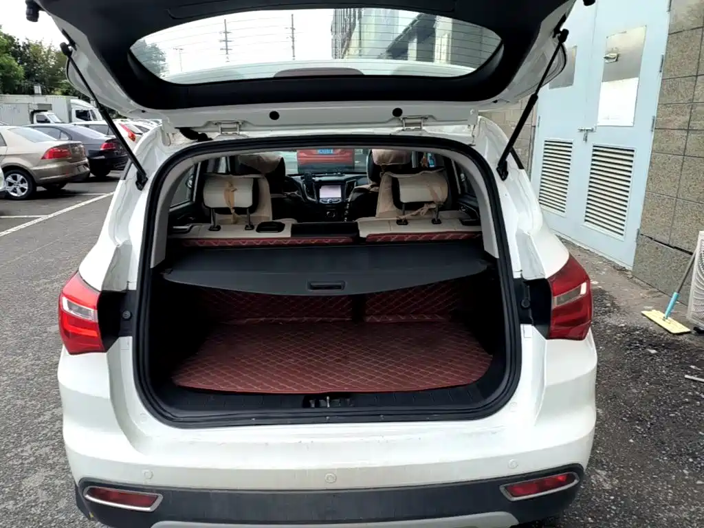 Фото 19 - Changan CS35