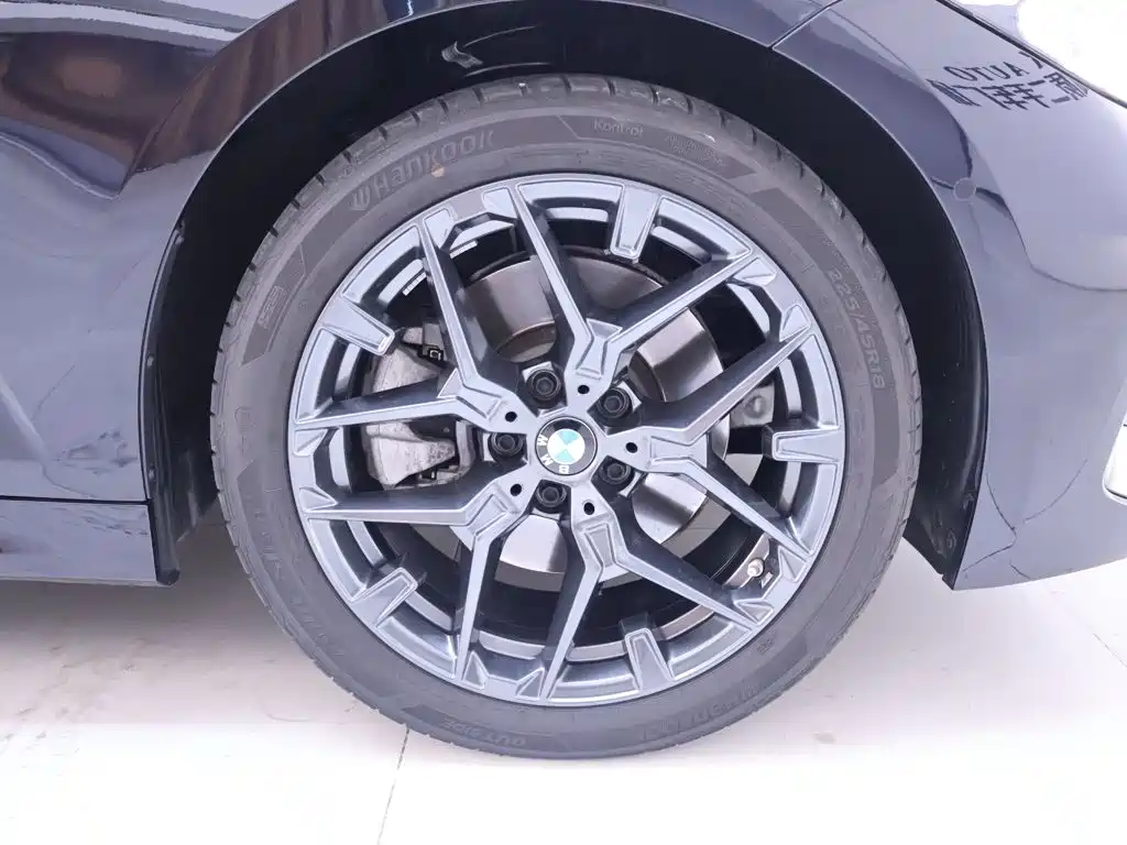BMW 3 Series 2026 2026 330Li M Sport Shadowline Package
