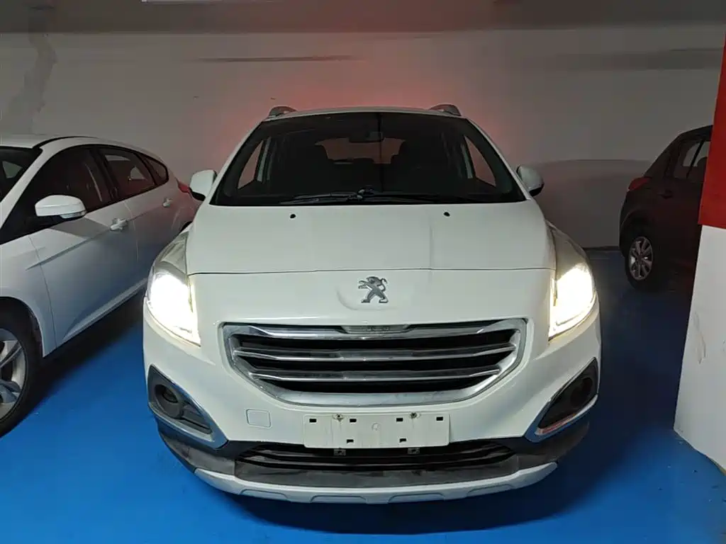 Peugeot 3008 2015 2.0L Automatic Classic Edition фото 3