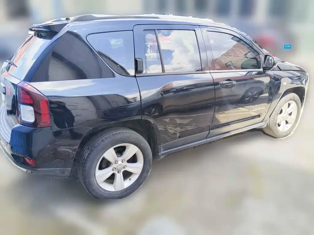 Фото 5 - Jeep Compass (Import)