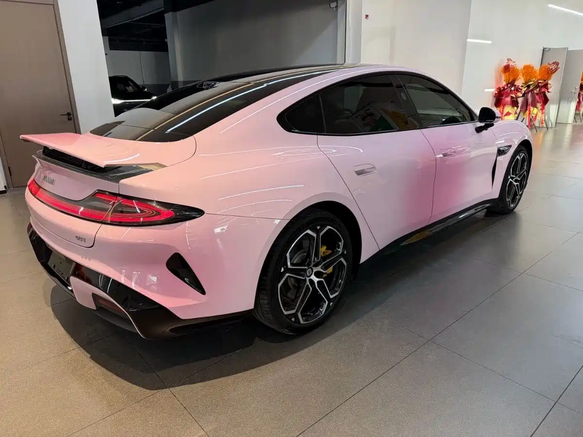 XIAOMI CAR XIAOMI SU7