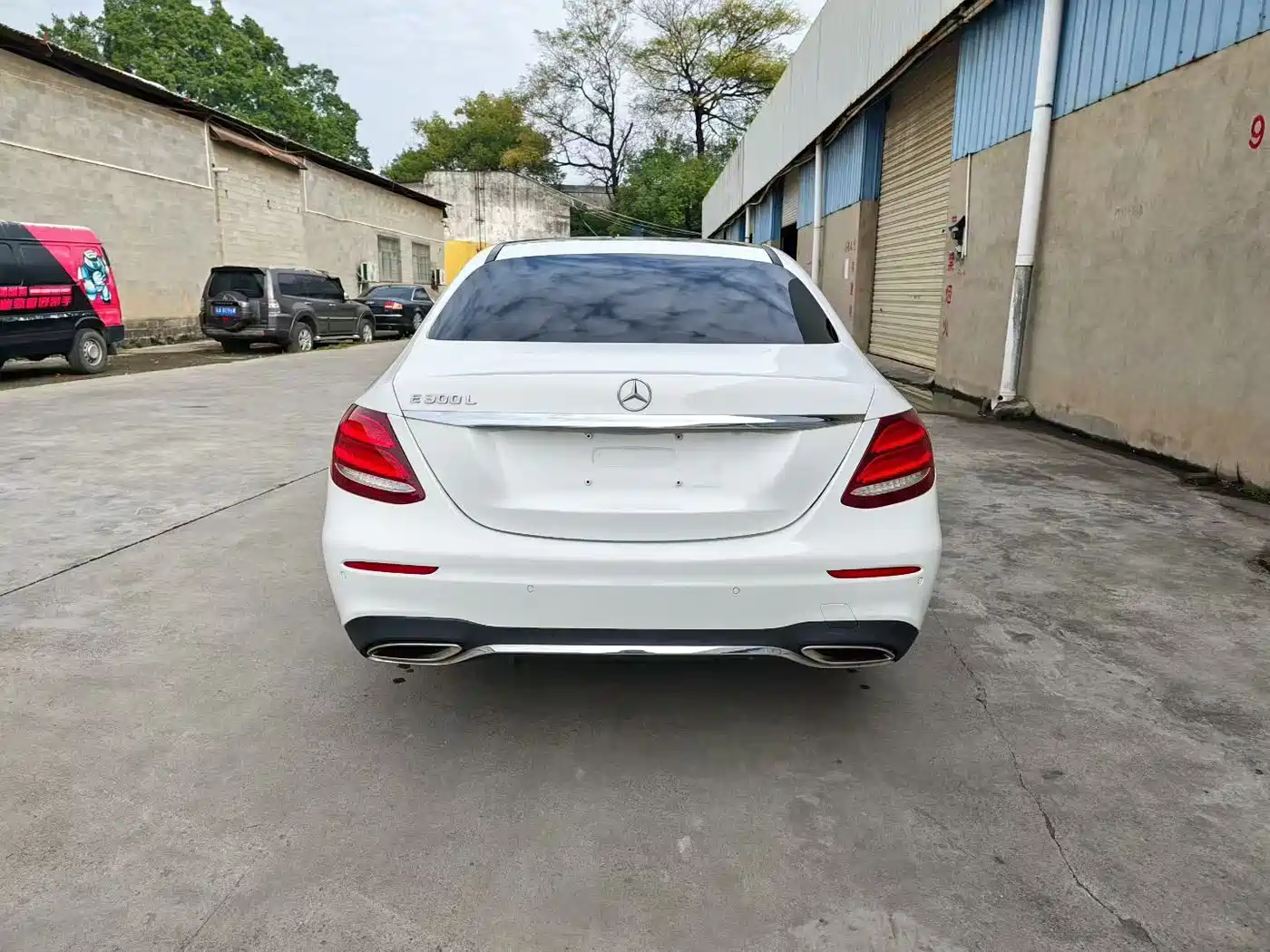 Mercedes-Benz E-Class 2017 E 300 L Sport Luxury фото 8