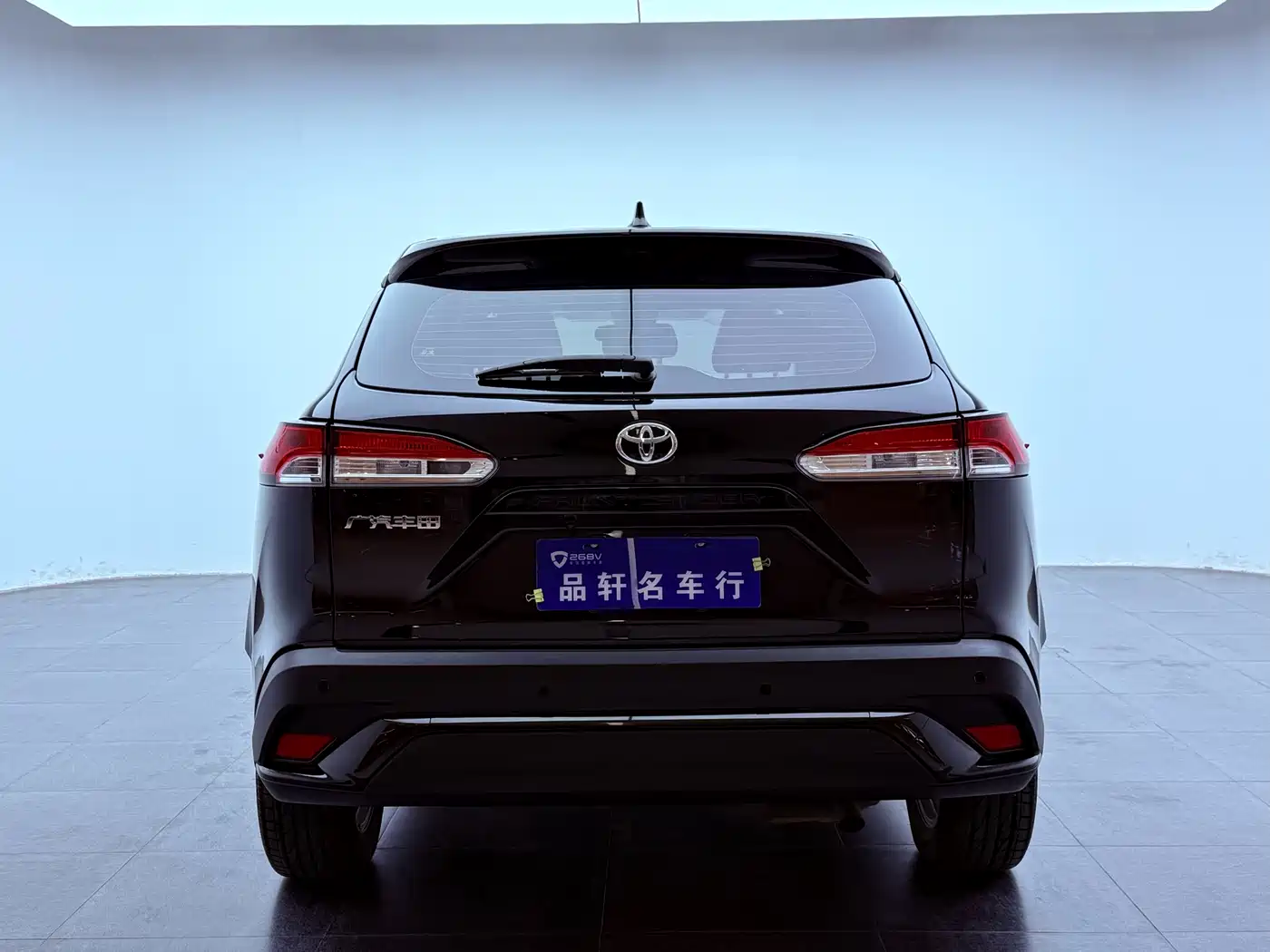 Toyota Frontlander 2023 2.0L CVT Leading Edition фото 5