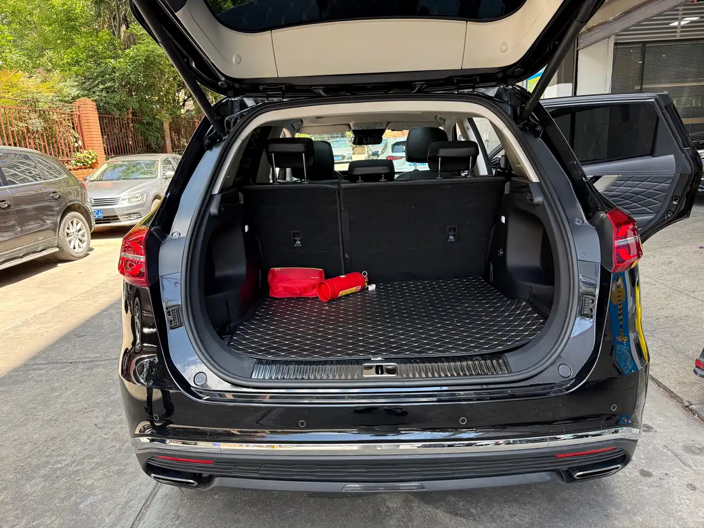 Hongqi HS5 2022 2.0T Smart Connect Flagship AWD Edition фото 11