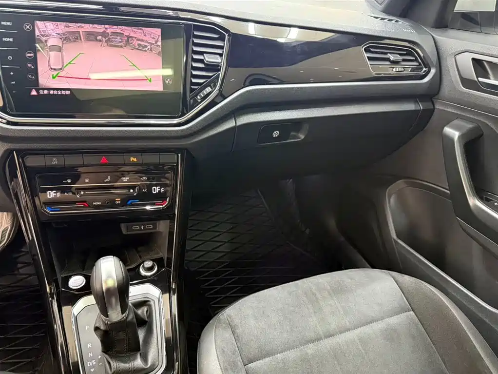 Volkswagen T-ROC 2021 280TSI DSG 4WD Luxury Connected фото 14