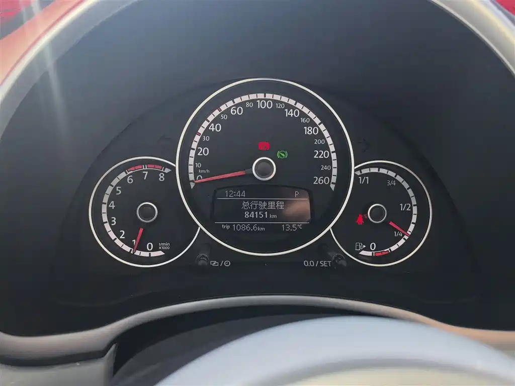 Volkswagen Beetle 2015 180TSI фото 7