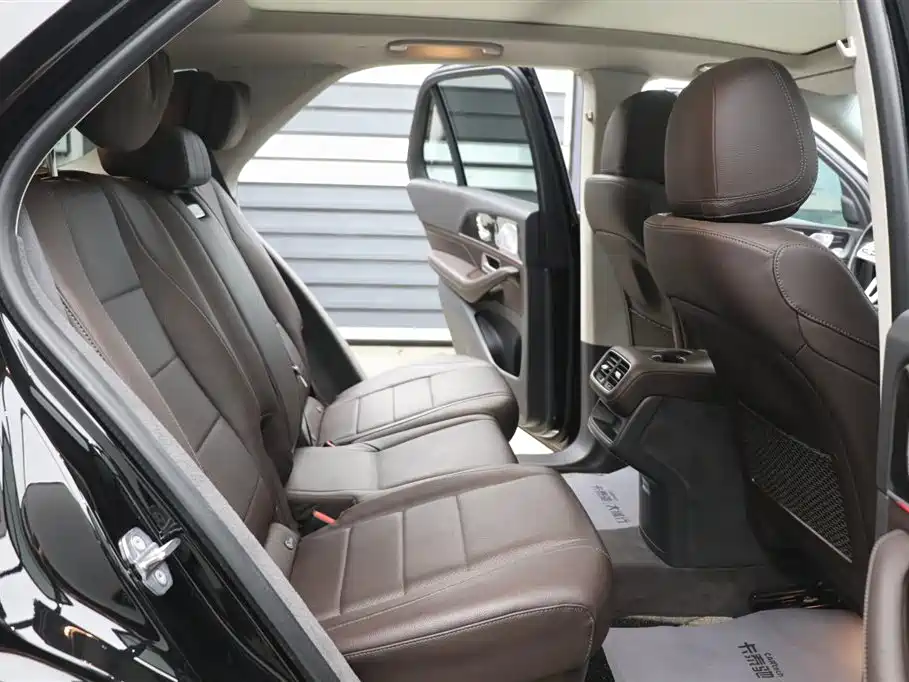 Mercedes-Benz GLE 2020 Facelift GLE 350 4MATIC Fashion фото 24