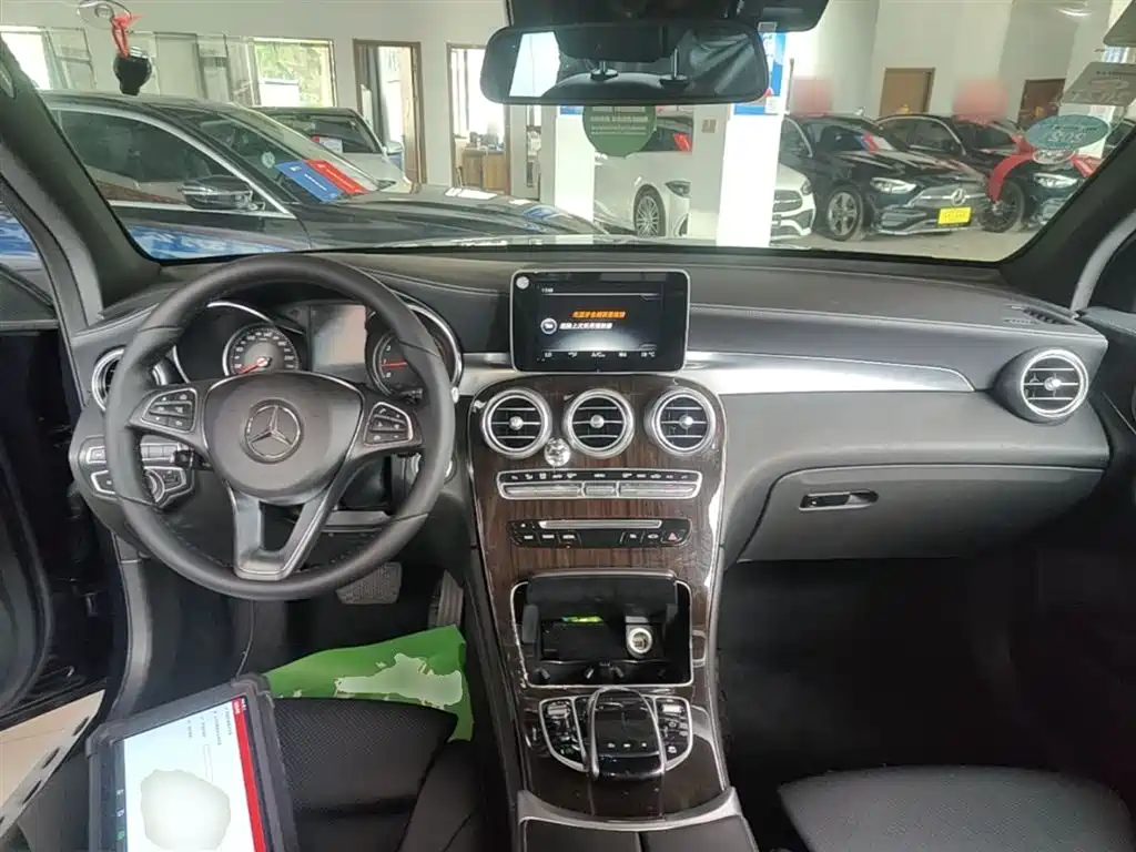 Mercedes-Benz GLC 2017 GLC 260 4MATIC Luxury фото 10