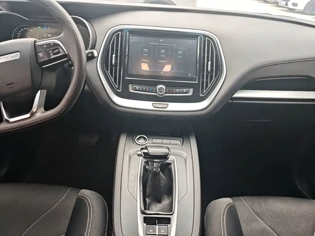 Jetour X70M 2021 2021 1.5T DCT Luxury Partner 7-seater
