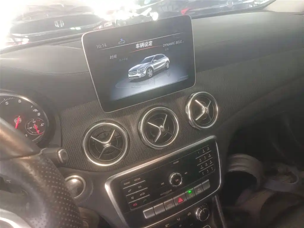 Mercedes-Benz GLA 2019 GLA 200 Fashion фото 13