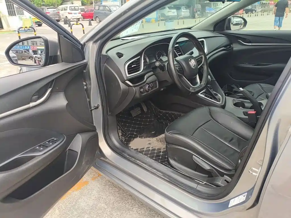 Фото 16 - Buick Excelle