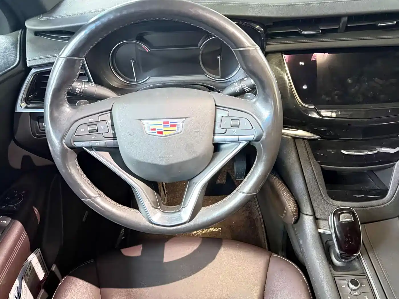Cadillac XT6 2020 28T 6-Seater 4WD Luxury Model фото 5