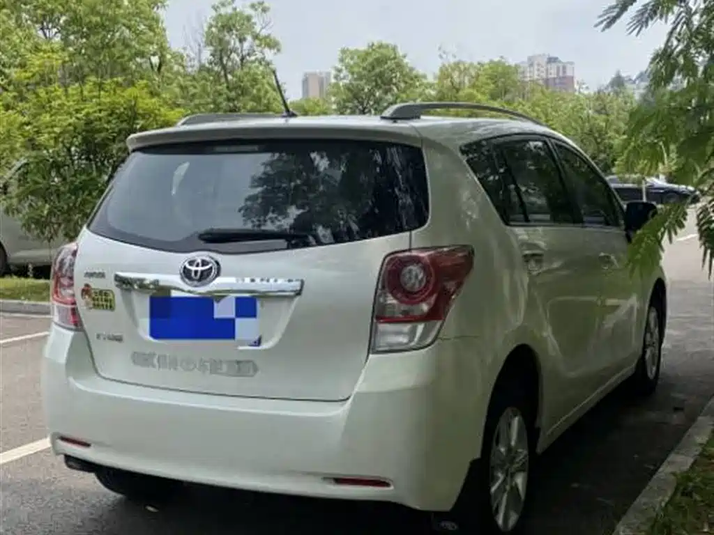 Toyota E'Z 2015 180E CVT Crossover Edition фото 9
