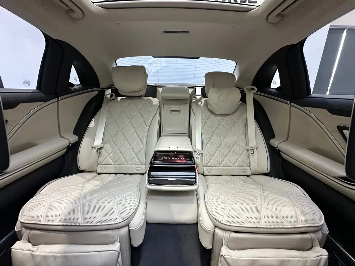 Mercedes-Benz Maybach S-Class 2025 Model S 480 4MATIC фото 11