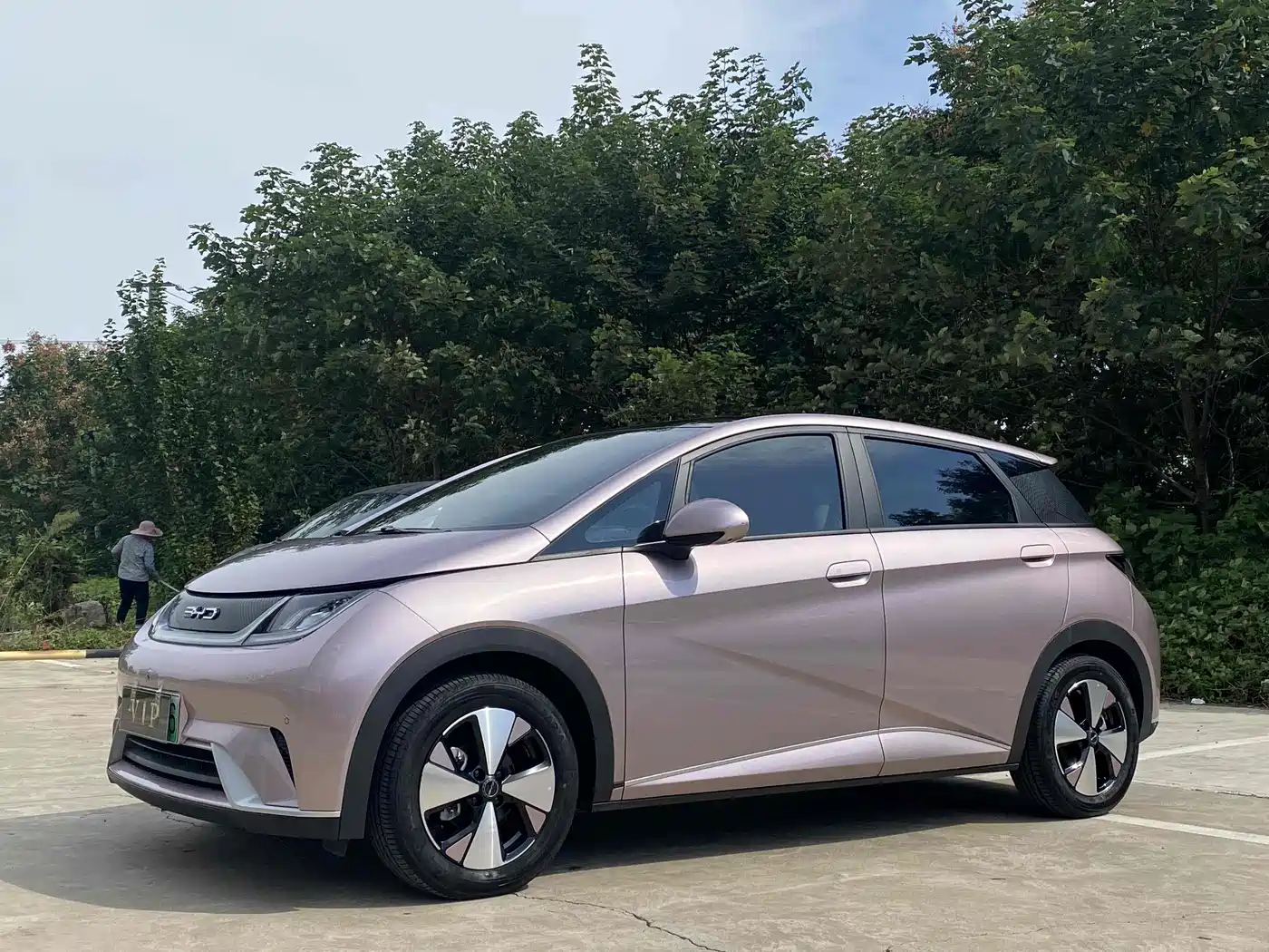 BYD Dolphin 2023 420km Fashion Edition