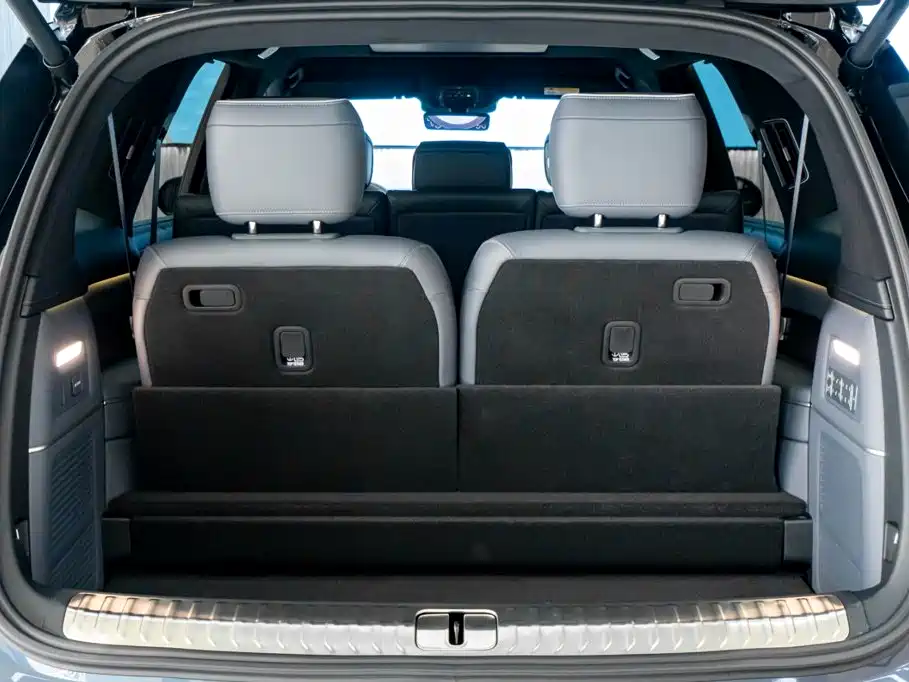 NIO ES8 2025 2025 Base Model 7-Seater