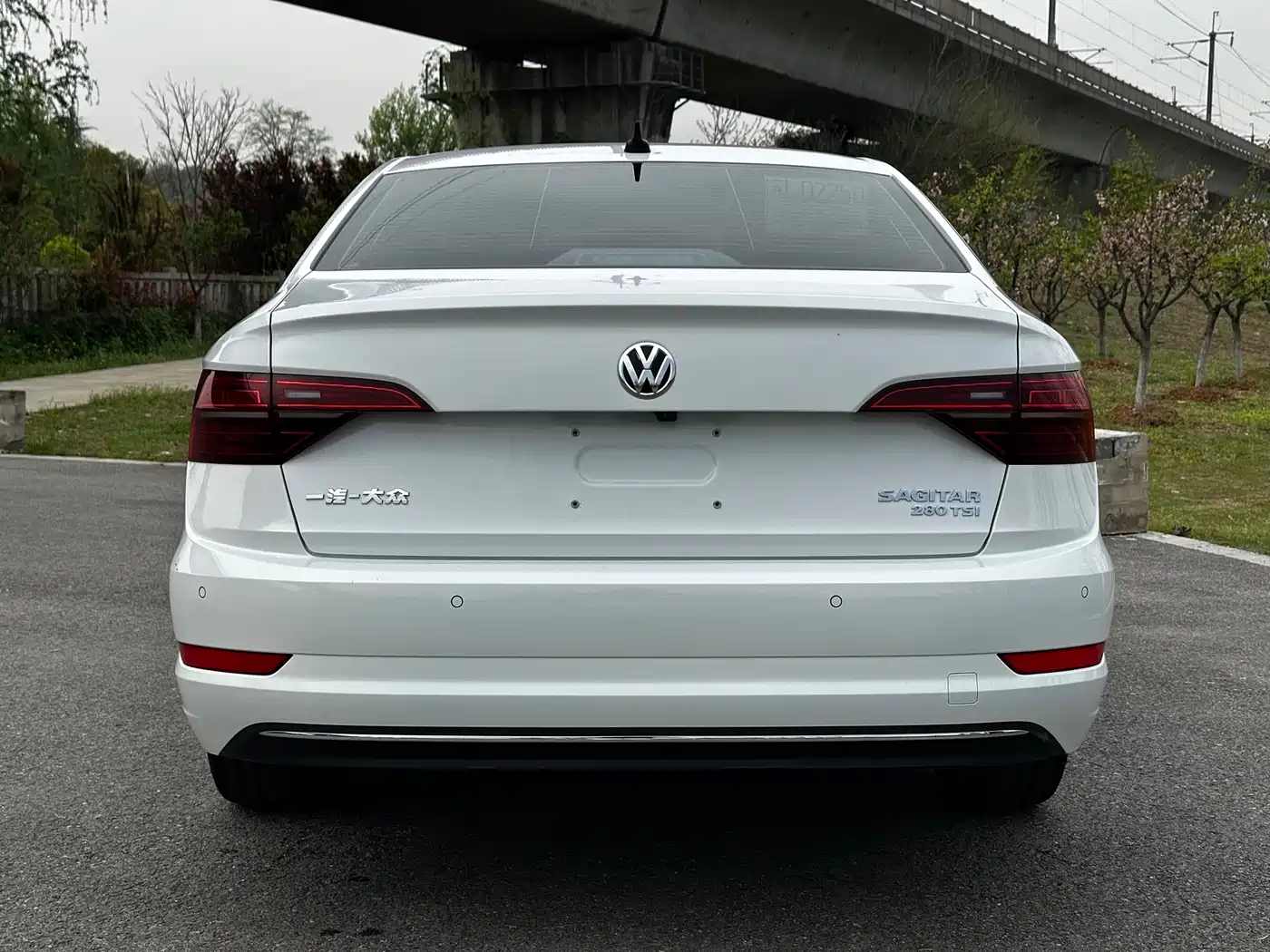 Volkswagen Sagitar 2022 280TSI DSG Soaring Edition фото 13