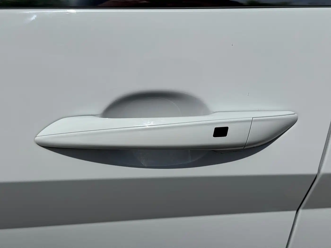 Hyundai Elantra 2023 Model 1.5L CVT LUX Premium Edition фото 5