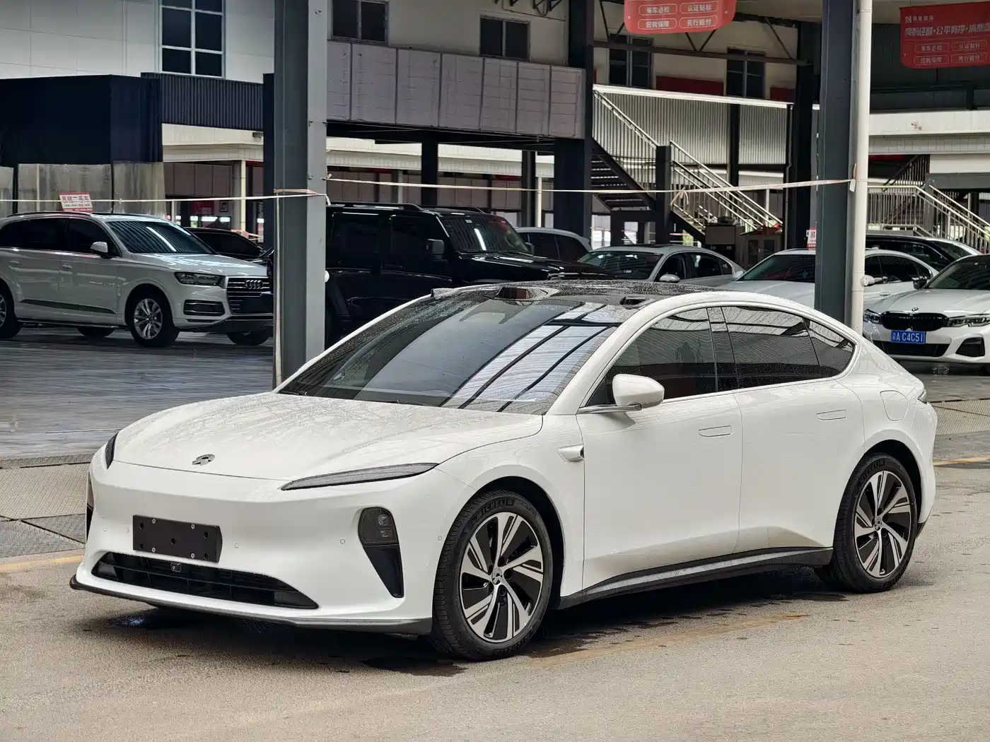 NIO NIO ET5