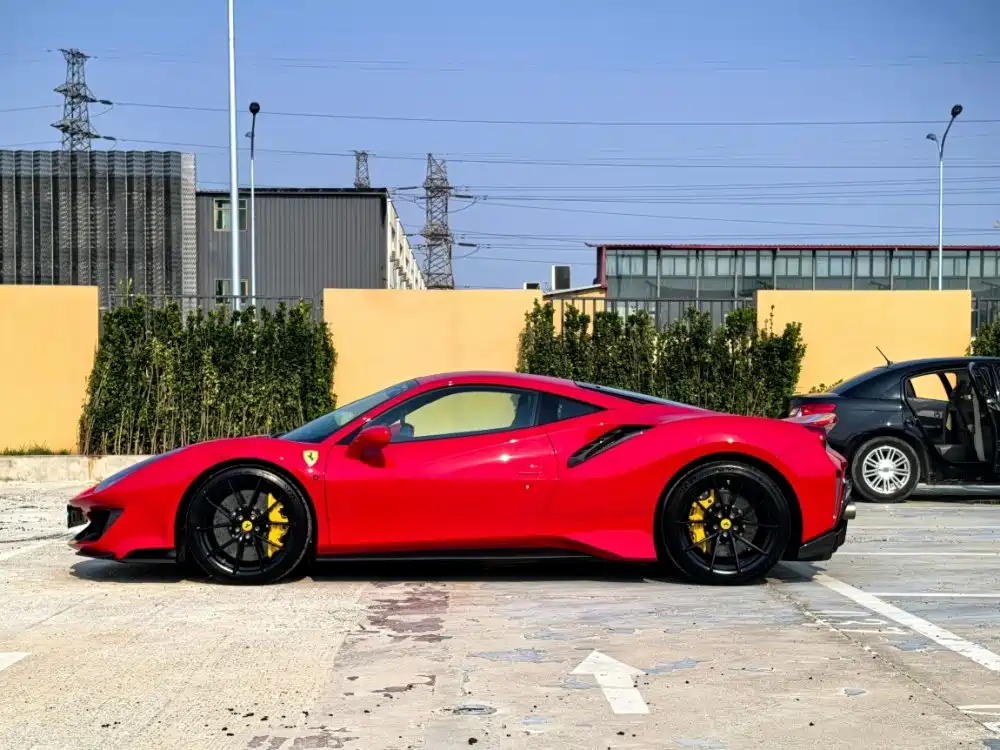 Ferrari 488 2019 2018 488 Pista