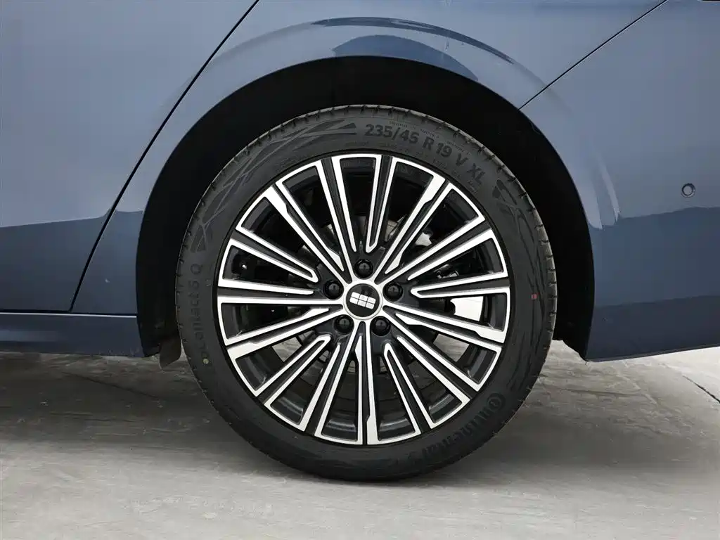 Geely Galaxy Galaxy A7 2025 EM-i фото 9