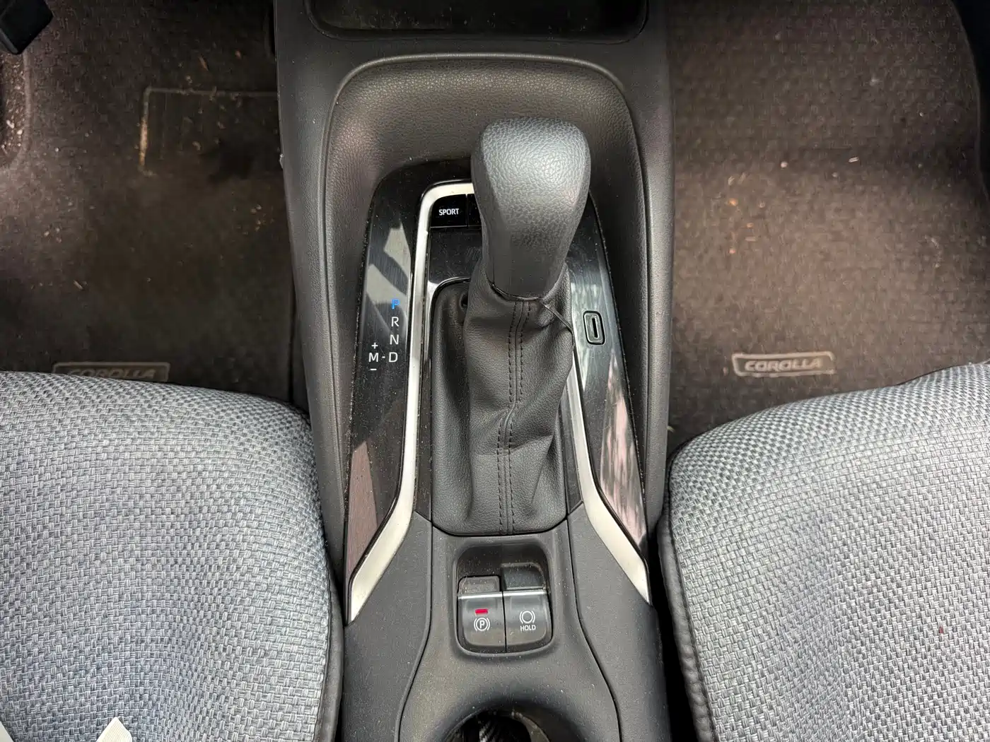 Toyota Corolla 2019 1.2T S-CVT GL-i Elite Edition фото 8