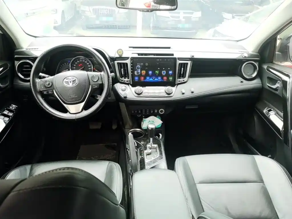 Toyota RAV4 Rongfang 2015 2.5L Automatic 4WD Luxury Edition фото 10