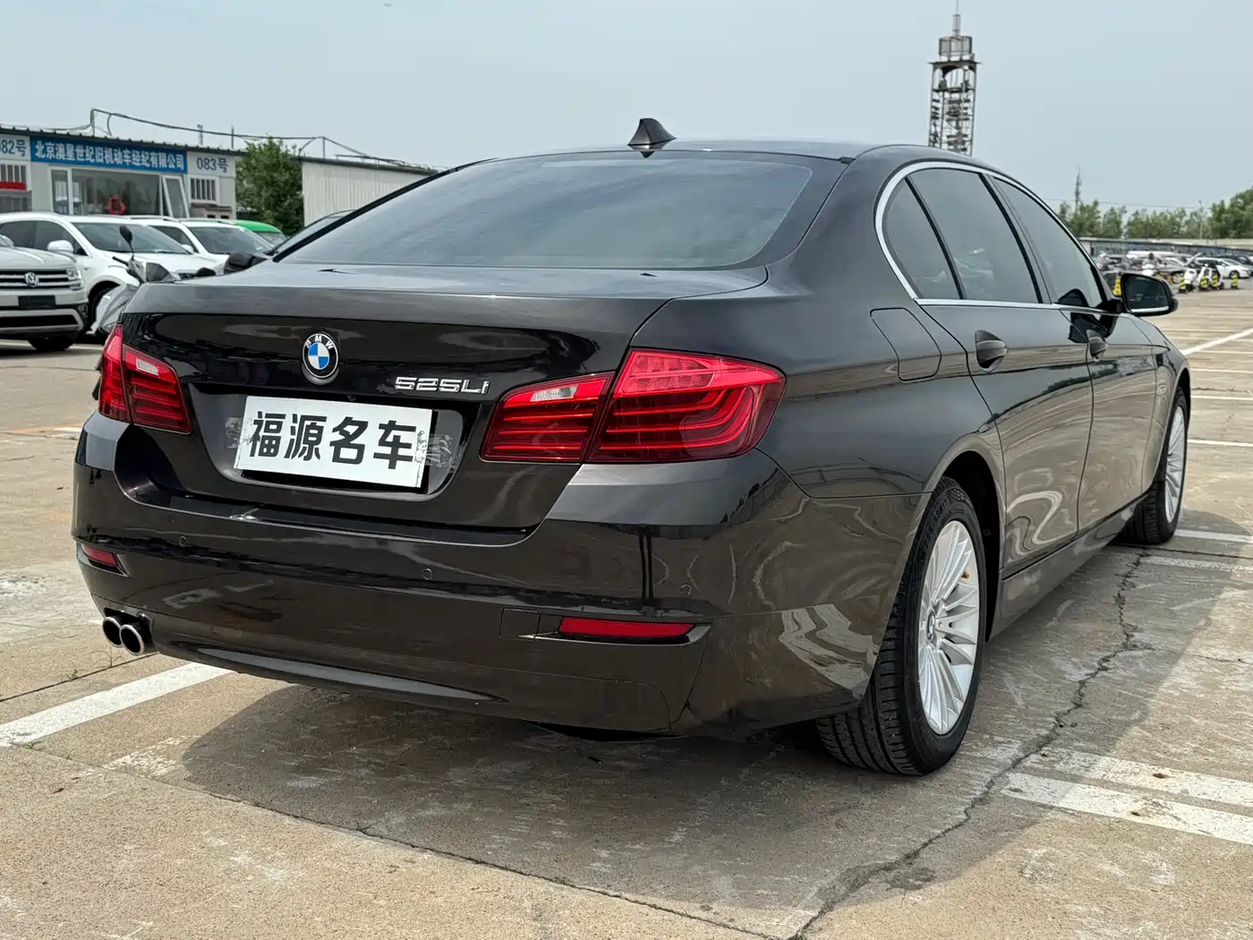 BMW 5 Series 2013 525Li Leadership фото 3