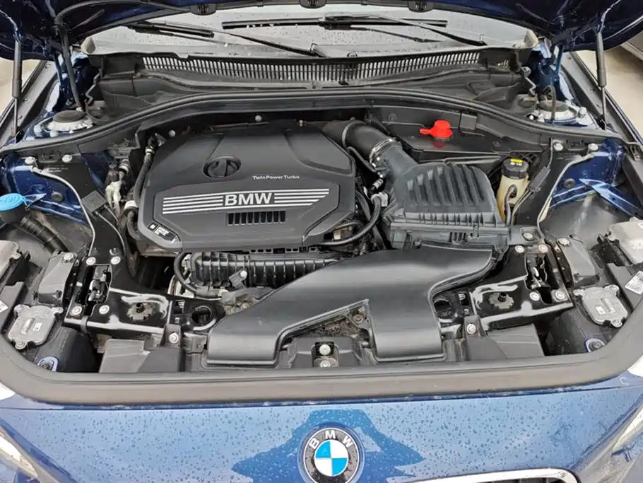 BMW 1 Series 2022 120i M Sport фото 10