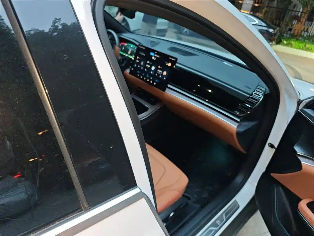 BYD Han 2022 DM-i 121KM Premium Edition фото 20
