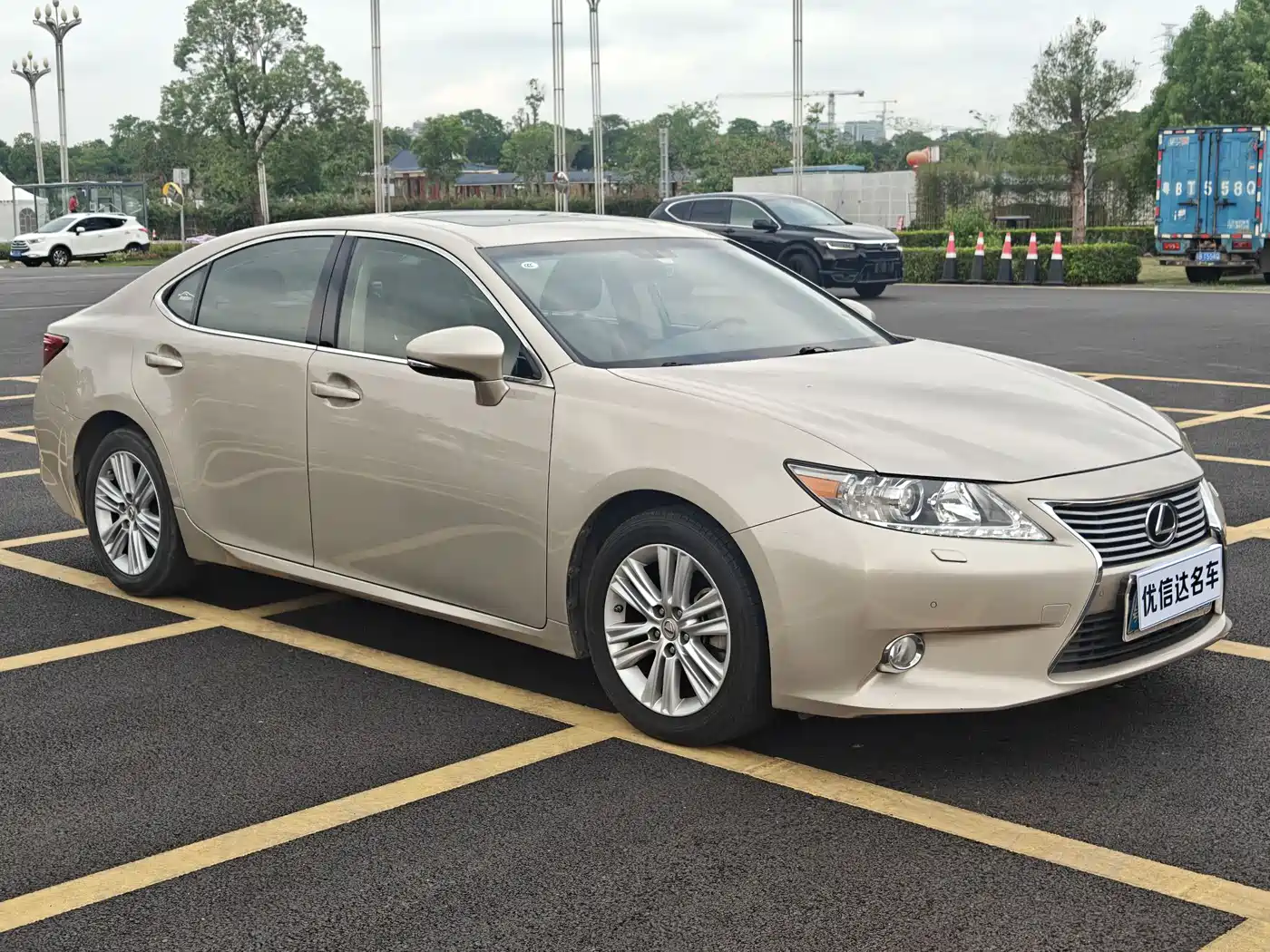 Lexus ES 2013 250 Elegance Edition фото 3