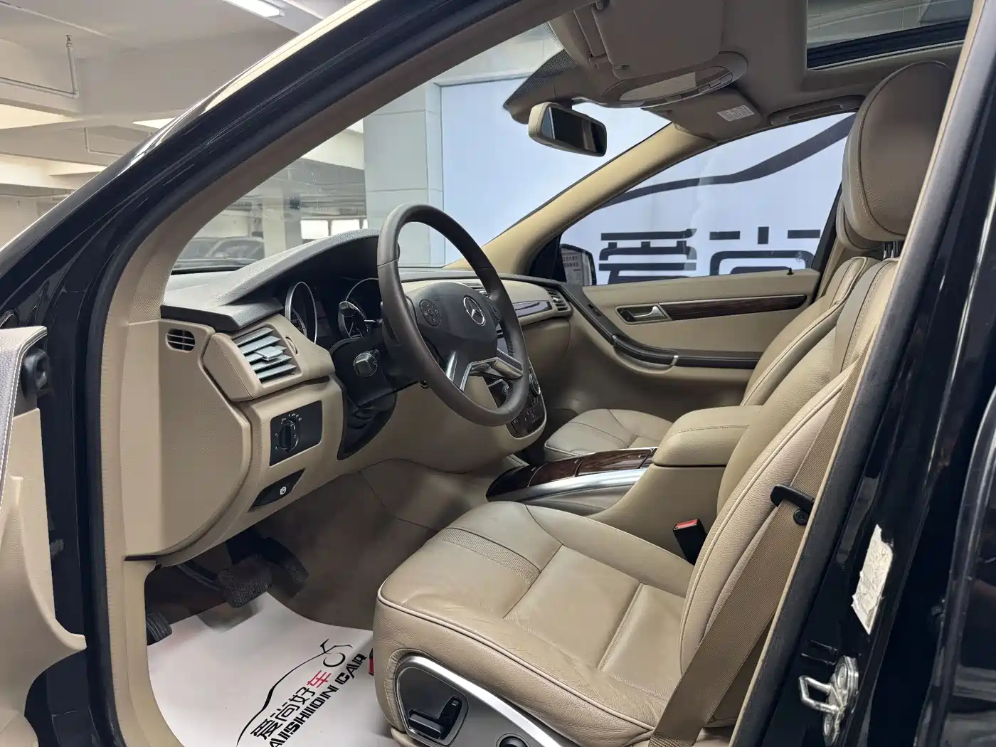 Mercedes-Benz R-Class 2011 R 350 L 4MATIC фото 8