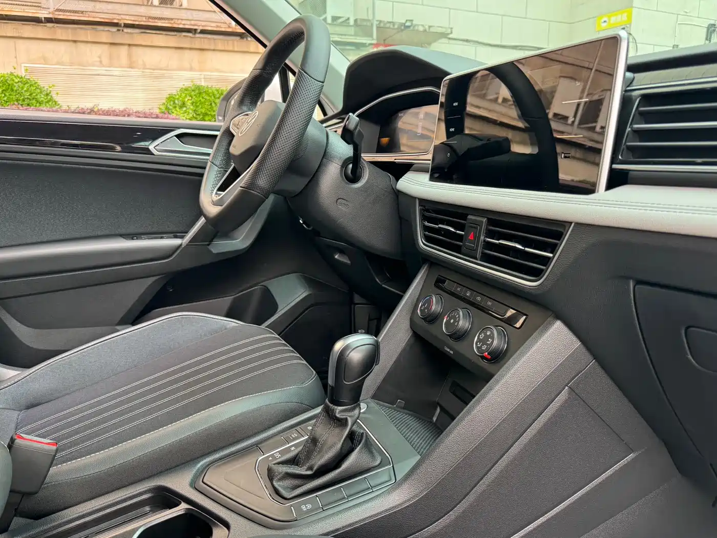 Volkswagen Tiguan L 2023 330TSI Auto 2WD Comfort Edition фото 13