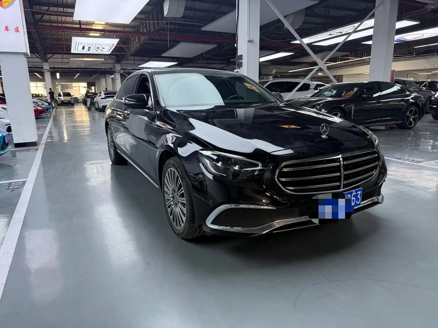 Mercedes-Benz E-Class 2023 E 300 L Fashion фото 3
