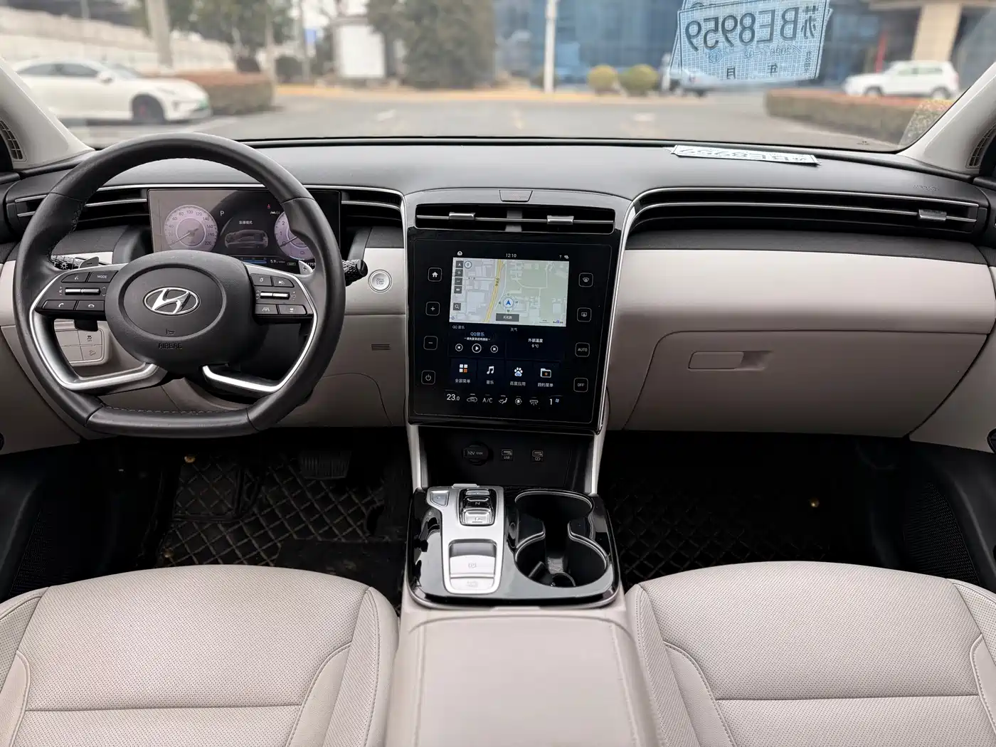 Hyundai Tucson 2022 Tucson L 2.0L Hybrid Premium Edition фото 8