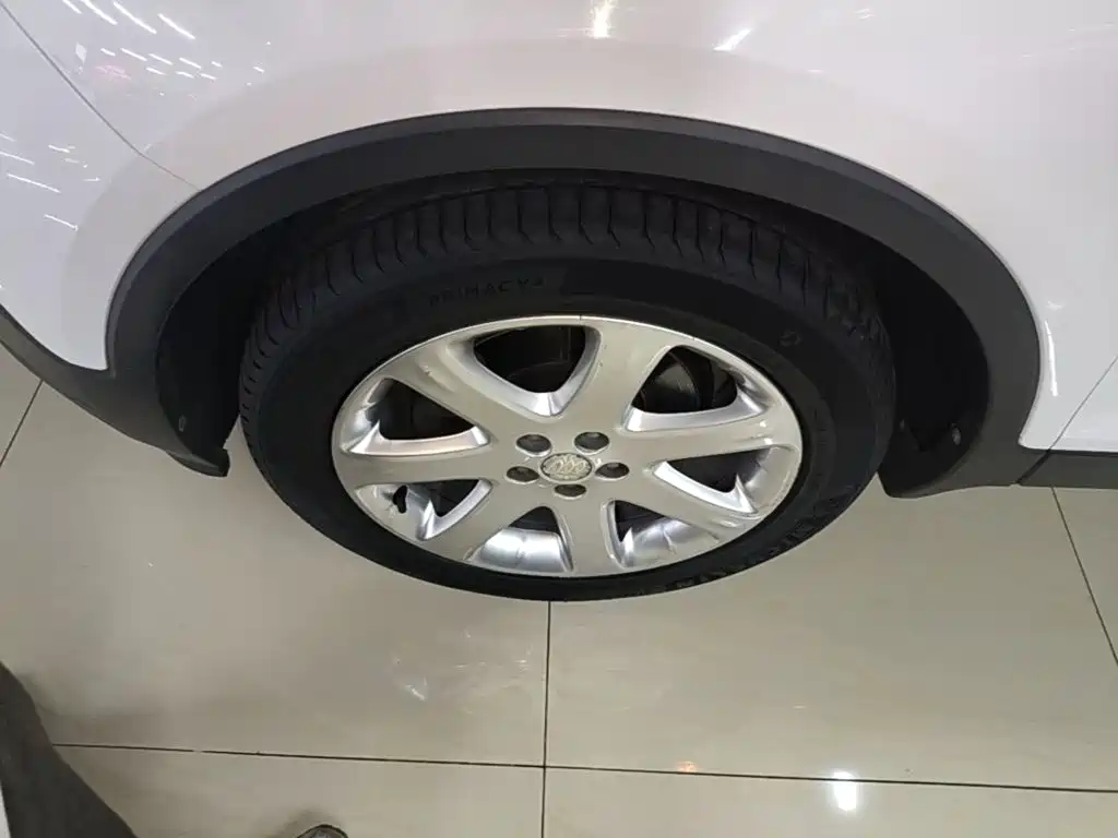 Фото 23 - Buick Encore