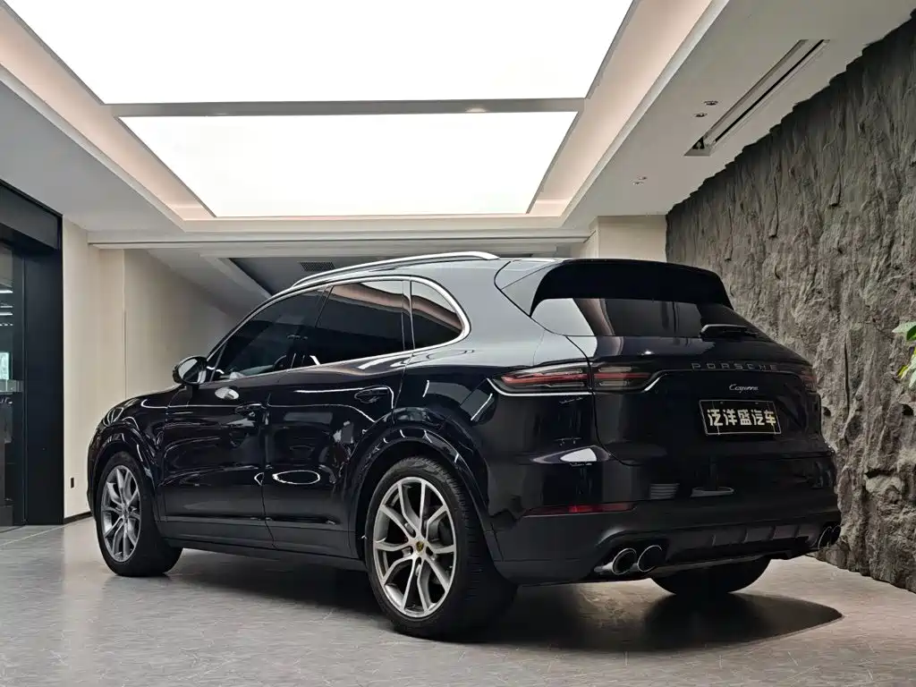 Фото 19 - Porsche Cayenne