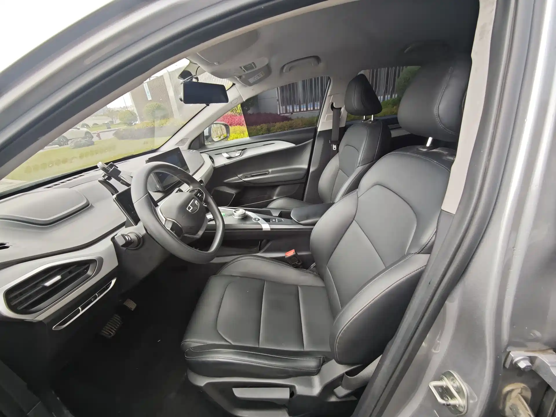 Фото 9 - Geely Geometry A