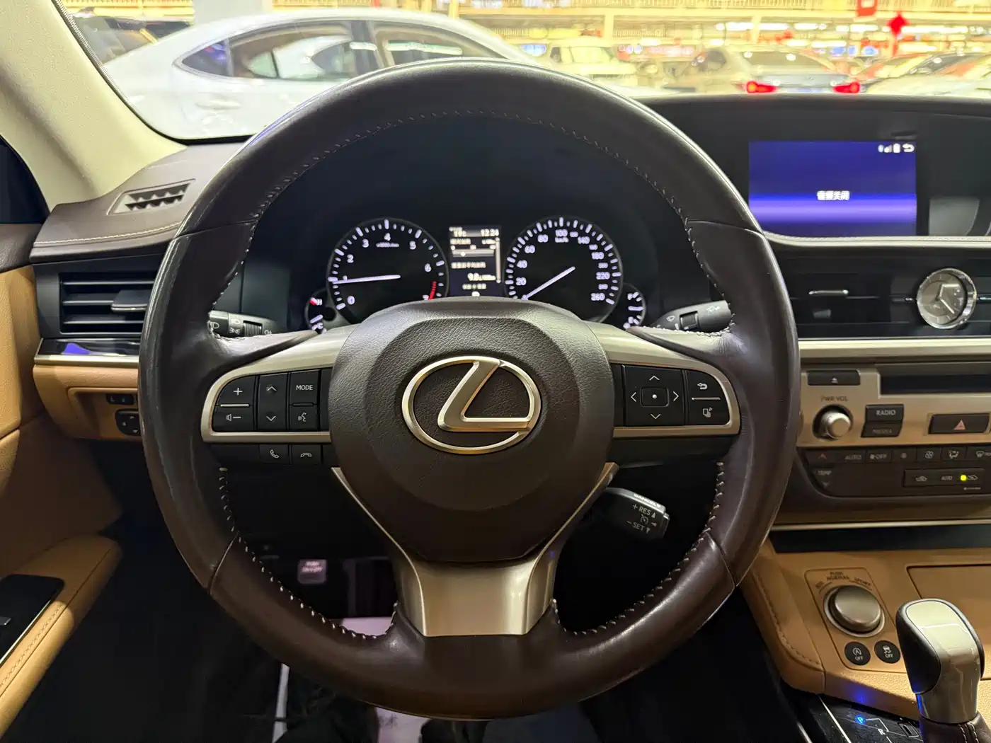 Lexus ES 2015 200 Elite Edition фото 13