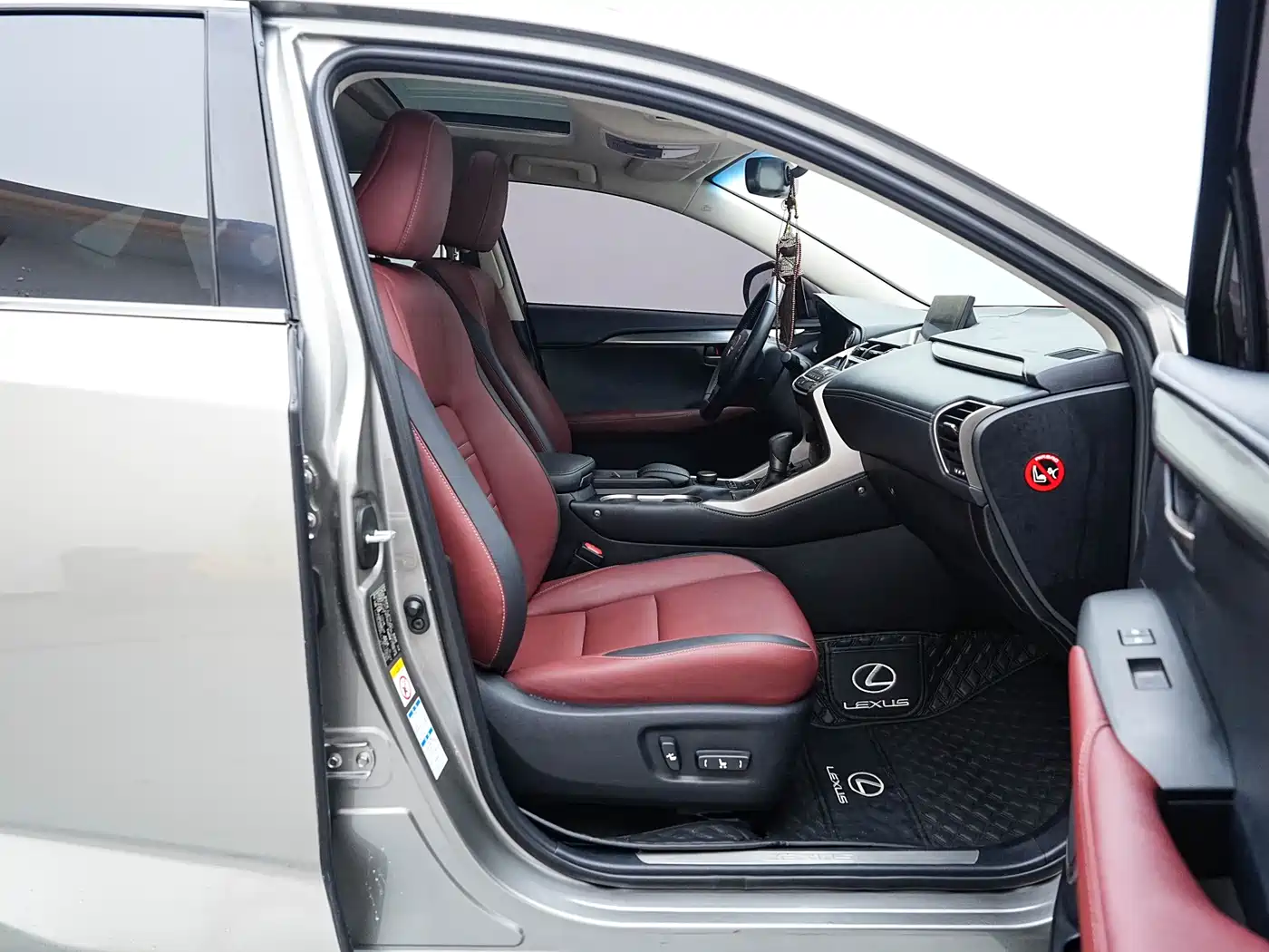 Фото 8 - Lexus NX
