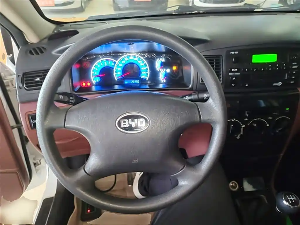 BYD F3 2012 Energy-saving Edition 1.5L Manual Comfort фото 11