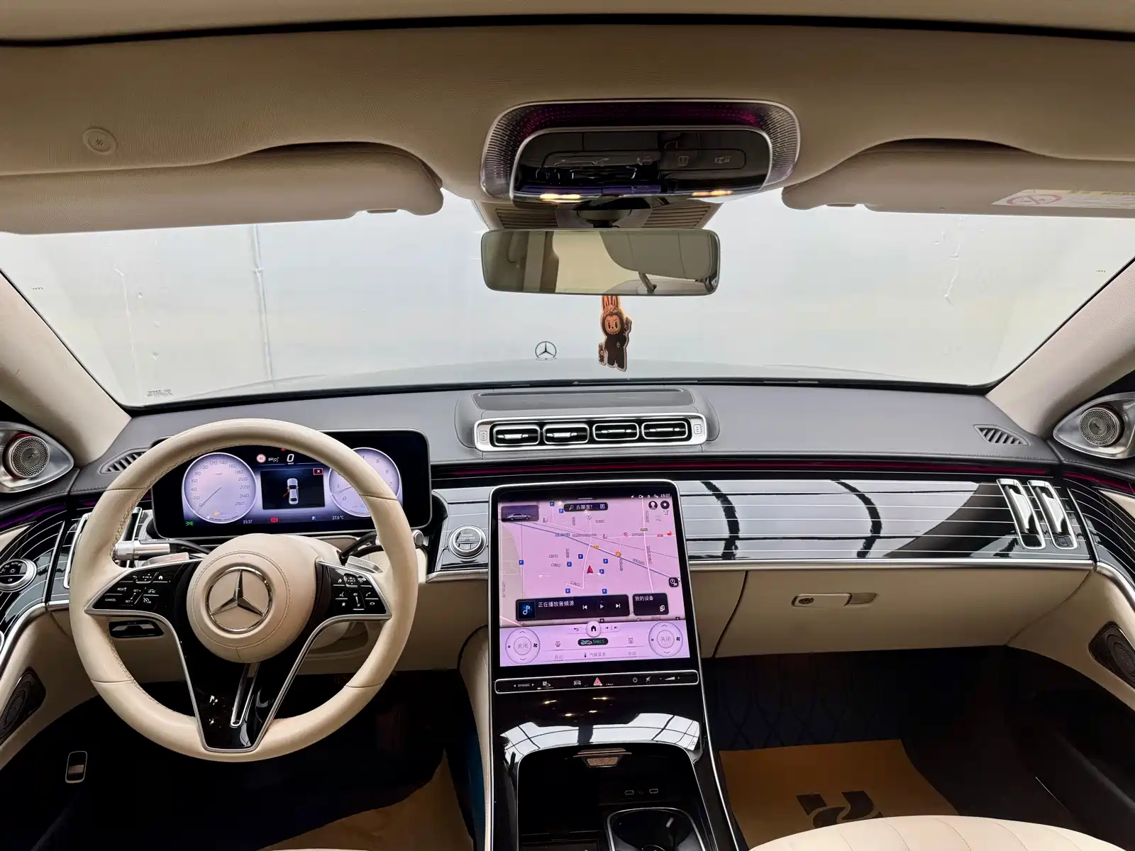Photo 5 - Mercedes-Benz S-Class