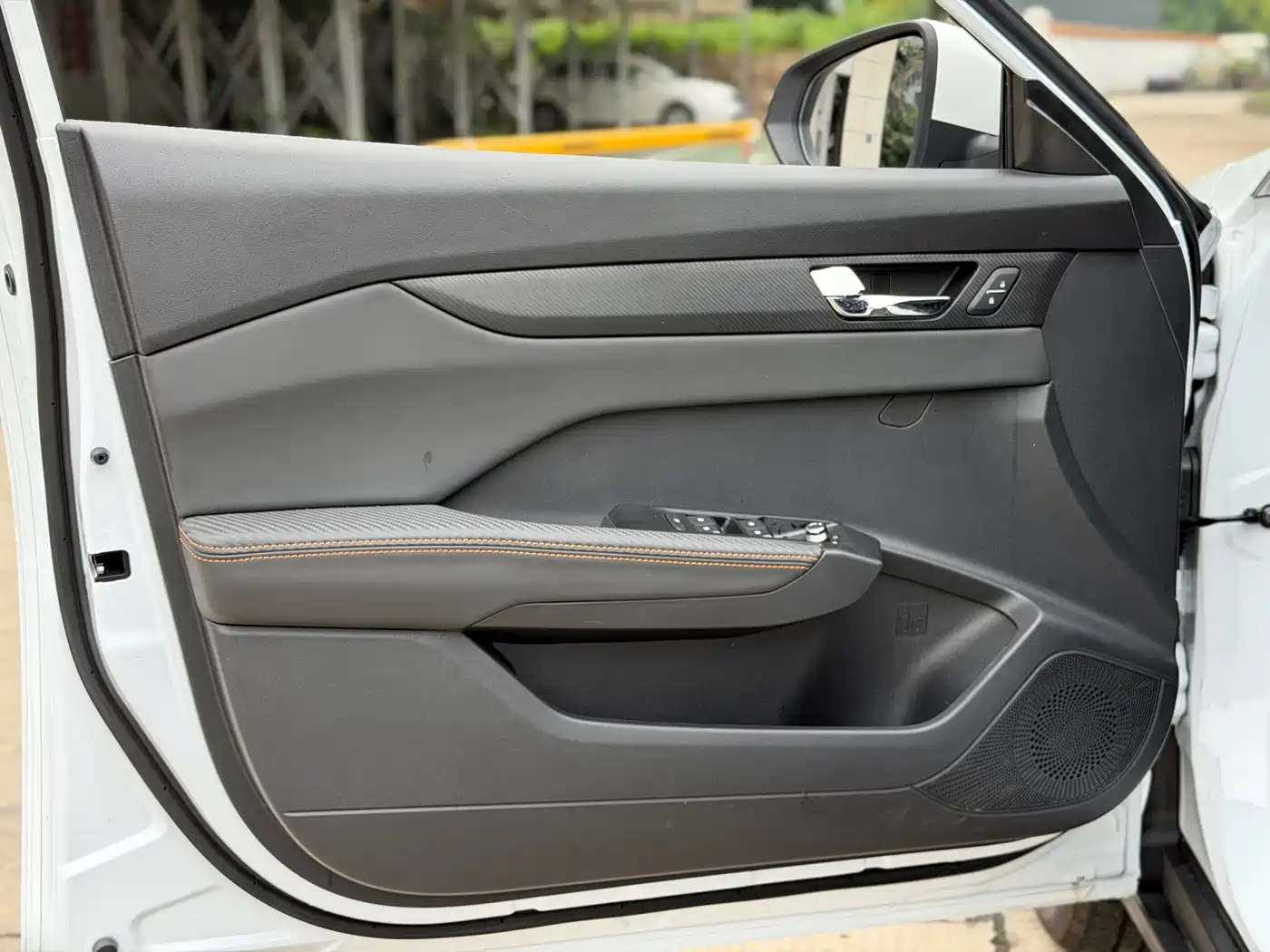 Dongfeng Aeolus Yixuan 2026 2025 1.5L Auto Luxury