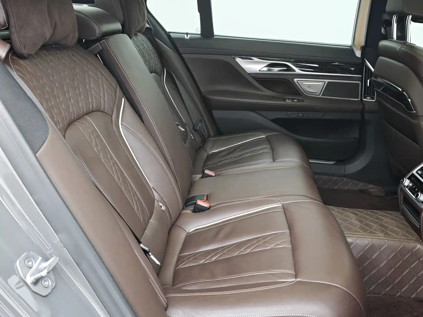 BMW 7 Series 2019 730Li M Sport Package фото 10