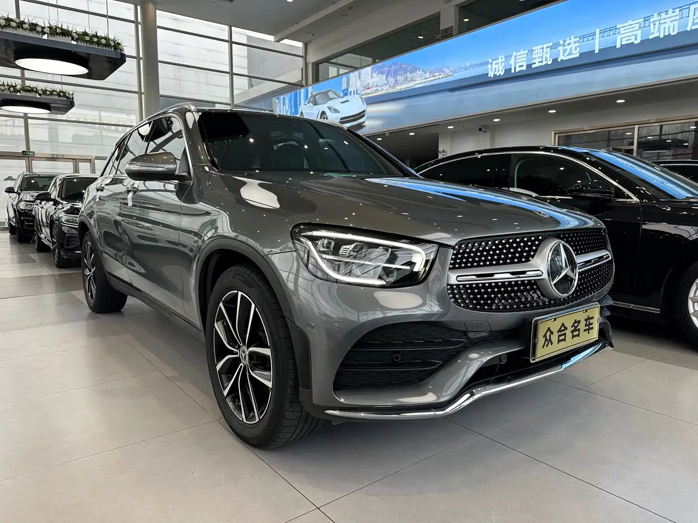 Mercedes-Benz GLC 2020 Facelift GLC 260 L 4MATIC Luxury фото 3
