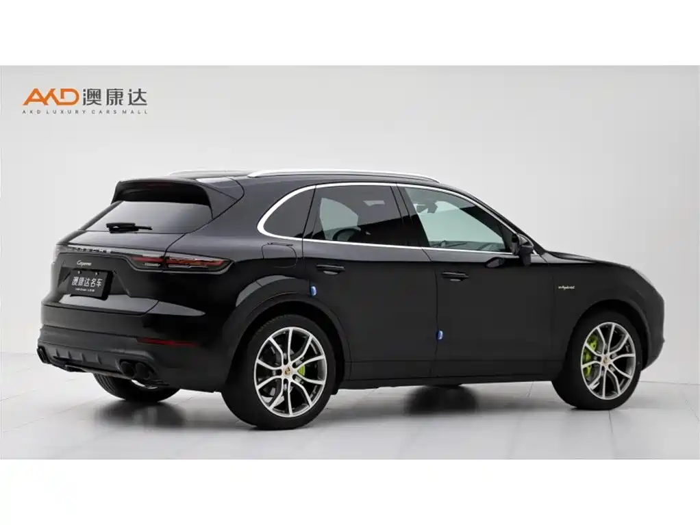 صورة 3 - Porsche Cayenne New Energy