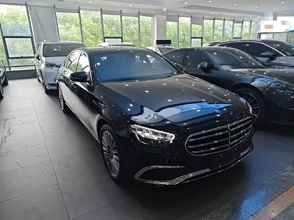 Mercedes-Benz E-Class 2023 Facelift E 260 L фото 4