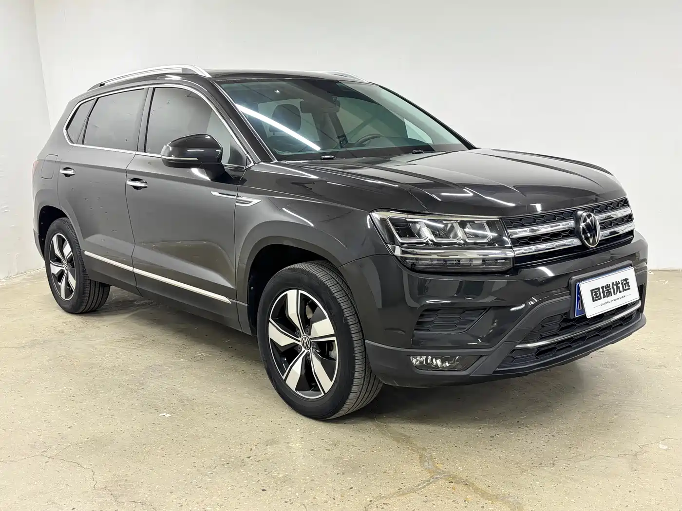 Volkswagen Tharu 2022 280TSI FWD Luxury Edition фото 3