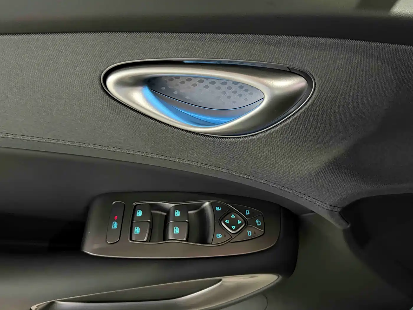 BYD Hai Shi 05 EV 2025 520KM Flagship Smart Navigation Edition фото 6