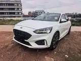 Фото 1 - Ford Focus